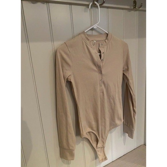 New GEMBERA Women Front Button, Long Sleeve‎ Ribbed Bodysuit, Small, Color Beige - Picture 3 of 3